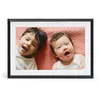 Image de Cadre photo numérique Aura Carver 10,1" Gravel Noir avec passe-partout en papier mat