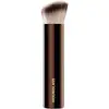 Image de Hourglass Vanish Foundation Brush - Pinceau à fond de teint