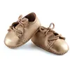 Image de Chaussures doré pour poupée Pomea