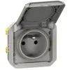 Image de Prise de courant 2P+T PLEXO 16A 250V avec enjoliveur finition gris - LEGRAND - 069551L