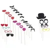 Image de 1 Kit de 28 pièces photobooth: moustache, baiser, lunette, chapeau... REF/70037 ptit clown