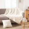 Image de Plaid Mouton Douceur d'intérieur - Taille 125 x 150 - Blanc