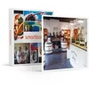 Image de SMARTBOX - Coffret Cadeau Atelier d'initiation à l'oenologie de 2h avec 2 bouteilles de vin, carnet en liège et kit dégustation-Gastronomie