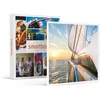 Image de SMARTBOX - Coffret Cadeau Balade en catamaran pour 2 adultes et 1 enfant depuis La Rochelle au coucher du soleil-Sport & Aventure