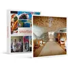 Image de SMARTBOX - Coffret Cadeau Dégustation de 4 cuvées, balade et pique-nique pour 2 dans les jardins d’un château du Beaujolais-Sport & Aventure
