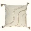 Image de Coussin à Pompons "Natural Crush" 40x40cm Beige