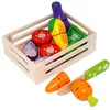 Image de Légumes en bois set à découper dans une caisse en bois