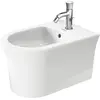Image de Duravit, Cuvette toilettes + bidet, Bidet suspendu WHITE TULIP avec plinthe et plage de robinetterie 1 trou blanc