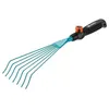 Image de GARDENA Balai a fleurs 12cm Combisystem - Acier robuste  7 dents  Ratissage petites plantes et fleurs  Garantie 25 ans (8917-20)