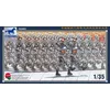 Image de Pla Paratroops Soldier On National Day - 1:35e - Bronco Models