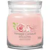 Image de Yankee Candle, Bougie parfumée, Duftkerze Fresh Cut Roses Signature Medium Jar