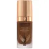 Image de Charlotte Tilbury Airbrush Flawless Foundation - Fond de teint léger à couvrance totale