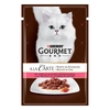 Image de 26x85g Gourmet À la Carte truite & légumes du jardin - Pâtée pour chat