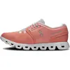 Image de ON Cloud 5 Flamingo Pearl Baskets Femme Rose 59.97765 37 brown