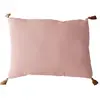 Image de Coussin rectangulaire Panama avec 4 pompons en jute - 70 cm x 50 cm - Vieux rose