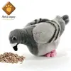 Image de Claude - Peluche de pigeon - 23 cm