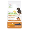 Image de 7 kg Natural Trainer Sensitive Adult Small & Toy au saumon nourriture pour chien