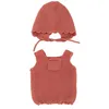 Image de ENSEMBLE de VÊTEMENTS TRICOTÉ rouge corail pour poupées de 32cm
