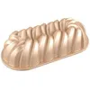 Image de Moule à Cake Torsadé Les Spécifiques - 31 Cm
