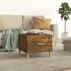Image de vidaXL Table basse Chêne fumé 50x50x40 cm Bois d'ingénierie817531