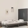 Image de vidaXL Wandhoofdbord 95,5x3x90 cm massief grenenhout grijs824885