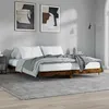 Image de vidaXL Bedframe zonder matras 200x200 cm spaanplaat gerookt eiken832114