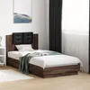 Image de vidaXL Bedframe hoofdbord bewerkt hout bruin eikenkleurig 75x190 cm3209981