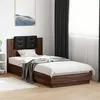 Image de vidaXL Bedframe met hoofdbord en LED bruin eikenkleurig 100x200 cm3210030