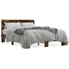 Image de vidaXL Bedframe bewerkt hout metaal gerookt eikenkleurig 135x190 cm3280209