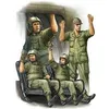 Image de Us Army Ch-47 Crew In Vietnam - 1:35e - Trumpeter