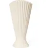 Image de Vase en grès blanc cassé 23cm Fountain - Ferm Living