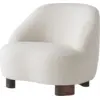 Image de Fauteuil en tissu Karakorum 001 et noyer Margas LC1 - &tradition
