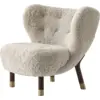 Image de Fauteuil noyer et peau de mouton détails laiton Little Petra VB1 Edition Limitée - &tradition