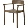 Image de Chaise avec accoudoirs en chêne fumé huilé 78x61 cm Betty TK10 - &tradition