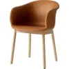 Image de Chaise en cuir marron piétement en chêne JH31 - &tradition