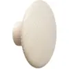 Image de Patère ronde en frêne clair 6,5 cm The Dots - Muuto