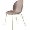Image de Chaise rose clair piétement laiton Beetle - Gubi
