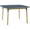 Image de Table à manger carrée en chêne et lino bleu 120 x 120 cm Form - Normann Copenhagen