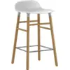 Image de Tabouret de bar en chêne naturel et pp blanc 65 cm Form - Normann Copenhagen