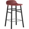 Image de Tabouret de bar en bois noir et pp rouge 65 cm Form - Normann Copenhagen