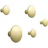 Image de 5 Patères rondes en aluminium doré The Dots - Muuto
