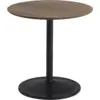 Image de Table d'appoint en aluminium et chêne huilé foncé 48x48cm Soft - Muuto