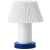 Image de Normann Copenhagen Lampe de table Cellu bleu clair