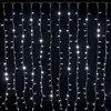 Image de Rideau lumineux raccordable Noël Ixia - 2 x 1,5 mètres - Blanc froid