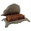 Image de Esschert Design Brosse Pieds Hérisson - Marron