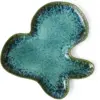 Image de Assiette organique en grès bleu 39,5x38cm Shell Teal - HKLIVING