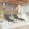 Image de vidaXL Chaises Longues avec Table - Gris Résine Tressée