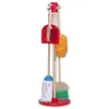Image de Melissa & Doug - 18600 - Jeu D'imitation - Kit De Nettoyage Et MÃ©nage - Ãpoussette, Balaye, Passe La SerpillÃ¨re !