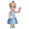 Image de Disney Princess PoupÃ©e Cendrillon, 14" - PoupÃ©e Avec Yeux " Royal Reflection " ; Inclut Une Robe Amovible Ã ImprimÃ© Holofoil Platine Scintillant, Des Chaussures, Un DiadÃ¨me Et Une Brosse, IdÃ©ale Pour Les Filles DÃ¨s 3 Ans