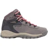 Image de Columbia - Chaussures de randonnée imperméables - Newton Ridge Plus Waterproof Amped Stratus Canyon Rose pour Femme en Cuir - Taille 36